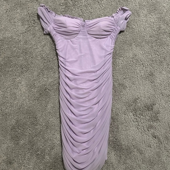 Windsor Dresses & Skirts - windsor off-shoulder mini dress lilac purple